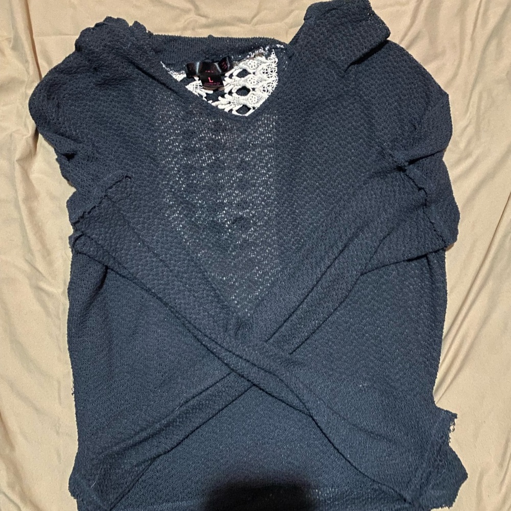 I am selling a really cute sweater
